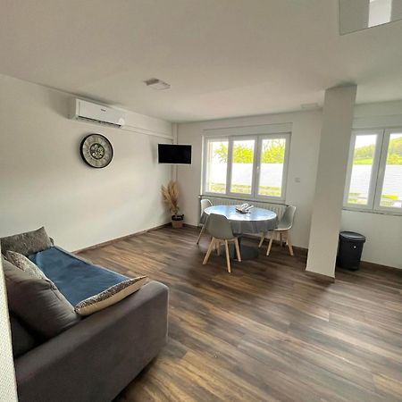 Gm Gite Maison Neuve Et Tout Confort Lucey Exteriör bild